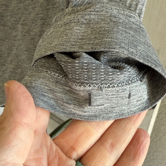 Lululemon Gray Men's T-Shirt - Picture 3 of 5